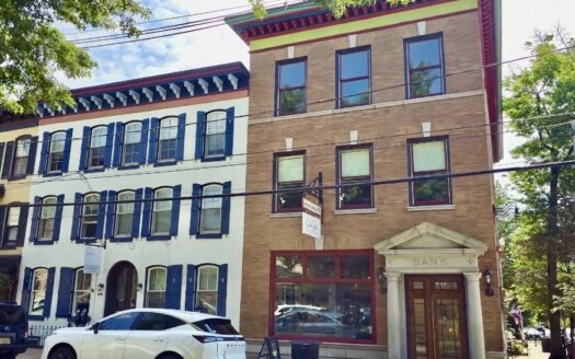 39-41 Bridge St, Lambertville, NJ